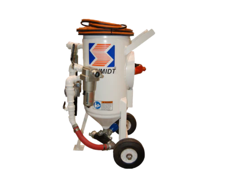 Small abrasive blast pots 1.5, 3.5, 6.5 cu ft